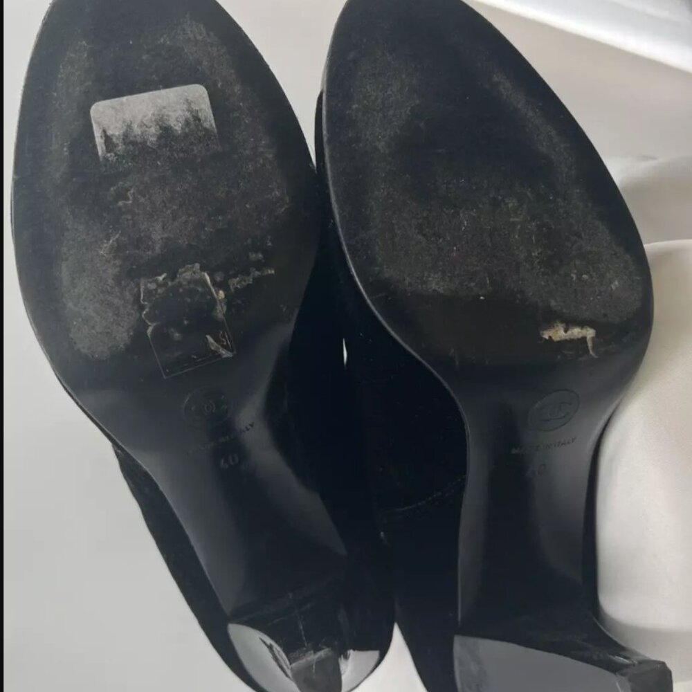 CHANEL Black Velvet Velour Knee High Boots W/Patent Heels/Cap Toe CC/ Logo Sz 40 - Picture 7 of 12